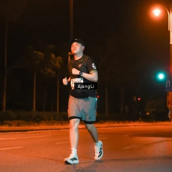 Runner Photo 8382737
