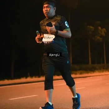 Runner Photo 8382769