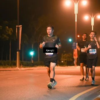 Runner Photo 8382797
