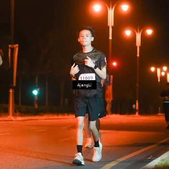 Runner Photo 8382812