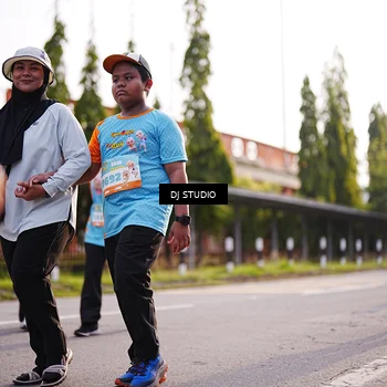 Runner Photo 8382823