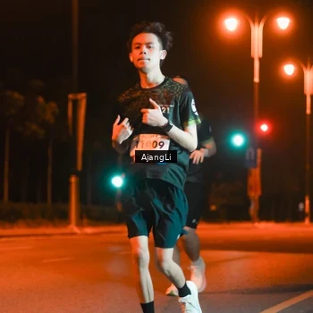 Runner Photo 8382839