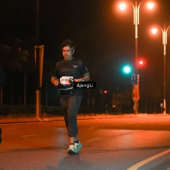 Runner Photo 8382856
