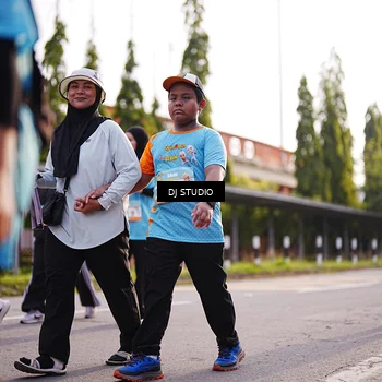 Runner Photo 8382860