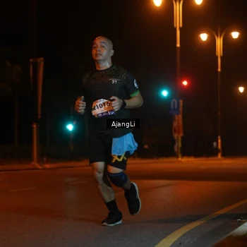 Runner Photo 8382883