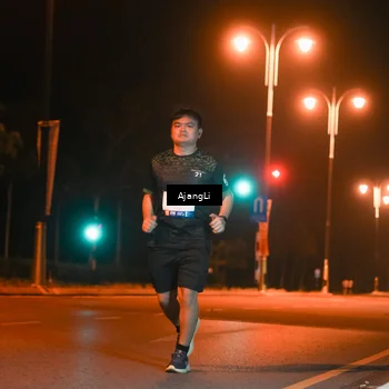 Runner Photo 8382935