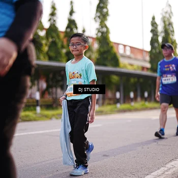 Runner Photo 8382946