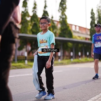 Runner Photo 8382951