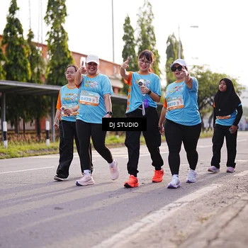 Runner Photo 8383000