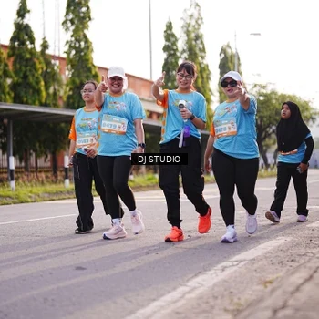Runner Photo 8383003