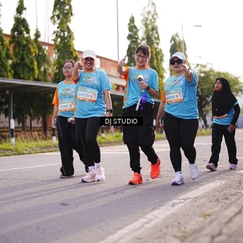 Runner Photo 8383007