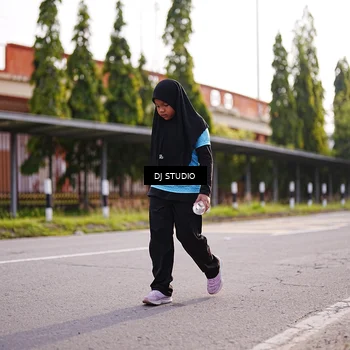 Runner Photo 8383017