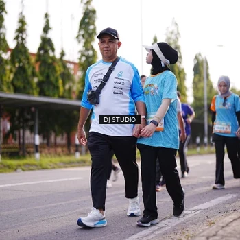 Runner Photo 8383051