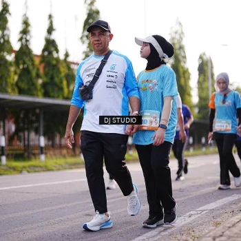 Runner Photo 8383065