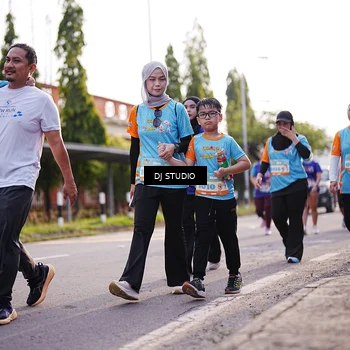 Runner Photo 8383086