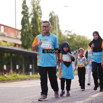Runner Photo 8383090