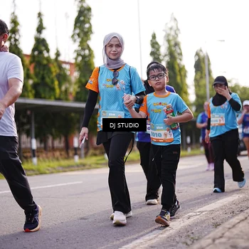 Runner Photo 8383109
