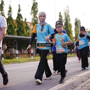 Runner Photo 8383111