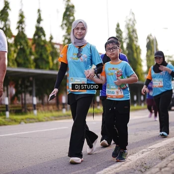 Runner Photo 8383112