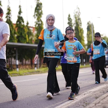 Runner Photo 8383113