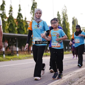 Runner Photo 8383115