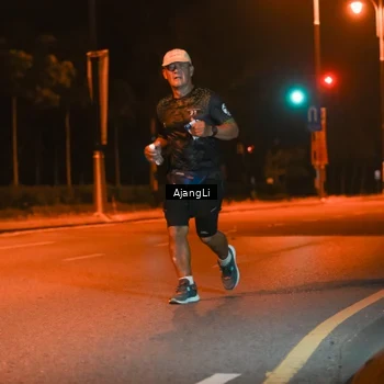 Runner Photo 8383241