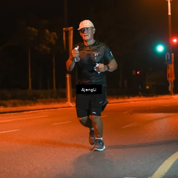 Runner Photo 8383252