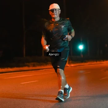 Runner Photo 8383267