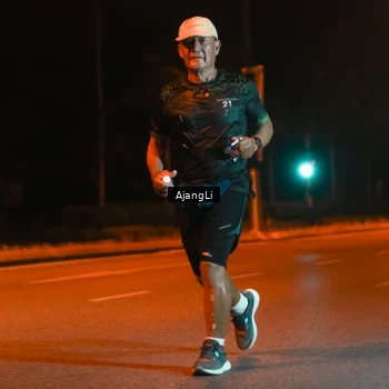 Runner Photo 8383269