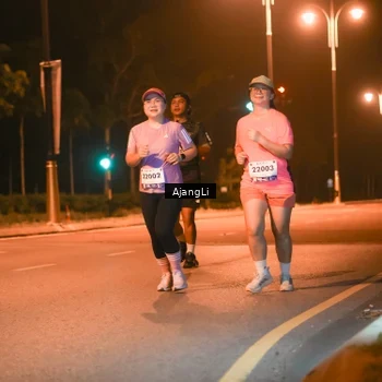 Runner Photo 8383272