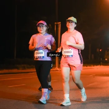Runner Photo 8383292