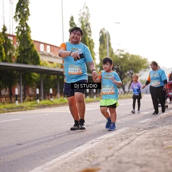 Runner Photo 8383298