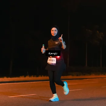 Runner Photo 8383305