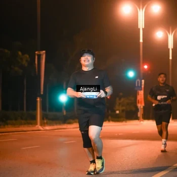 Runner Photo 8383316