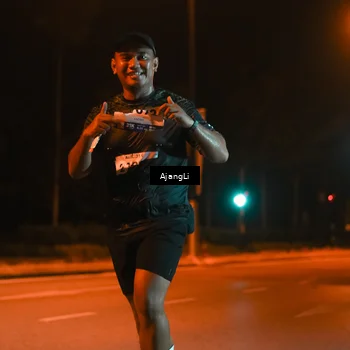 Runner Photo 8383337