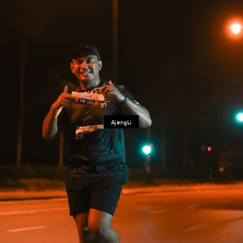 Runner Photo 8383340