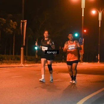 Runner Photo 8383343