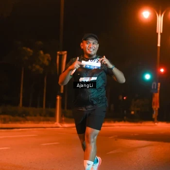 Runner Photo 8383345