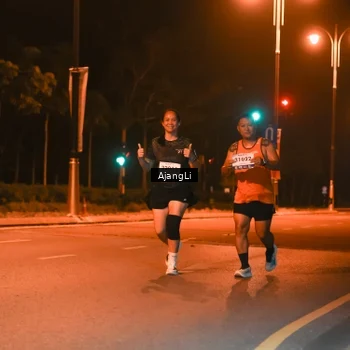 Runner Photo 8383347
