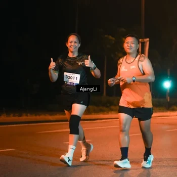 Runner Photo 8383364