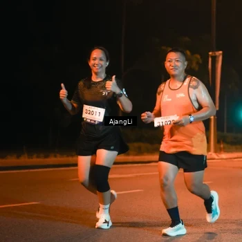 Runner Photo 8383366