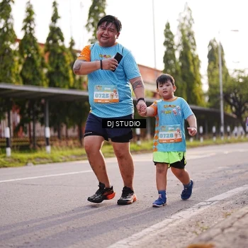 Runner Photo 8383399