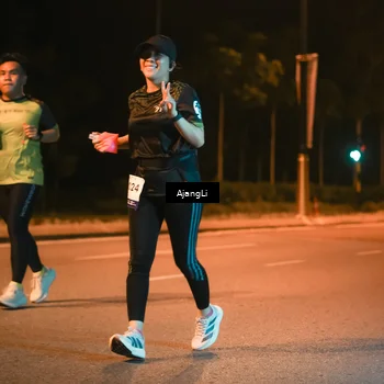Runner Photo 8383415