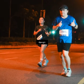 Runner Photo 8383428
