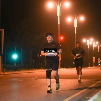 Runner Photo 8383462