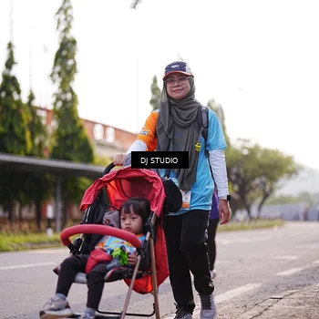 Runner Photo 8383500