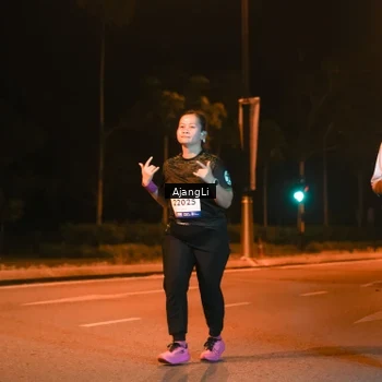Runner Photo 8383513