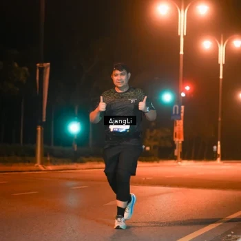 Runner Photo 8383545