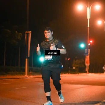 Runner Photo 8383551
