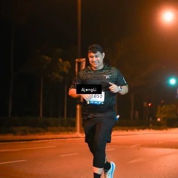 Runner Photo 8383557